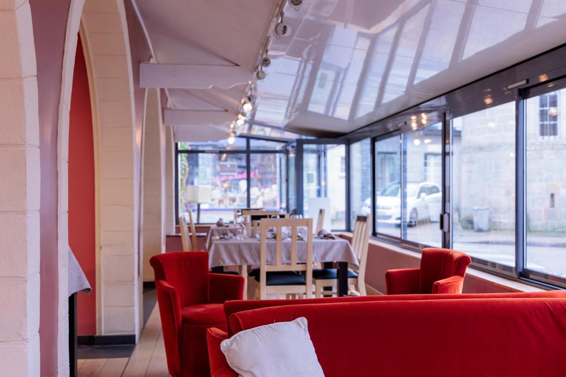 Logis Hotel Restaurant Auberge De La Xaintrie Saint-Privat  Exterior foto